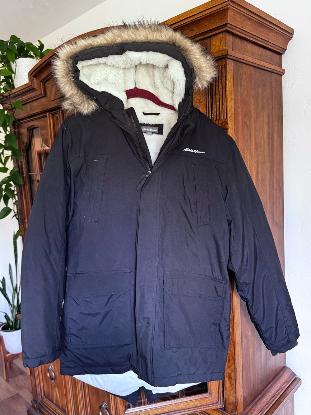 Boys XL Eddie Bauer Black Hooded Puffer Coat with Faux Fur Trim